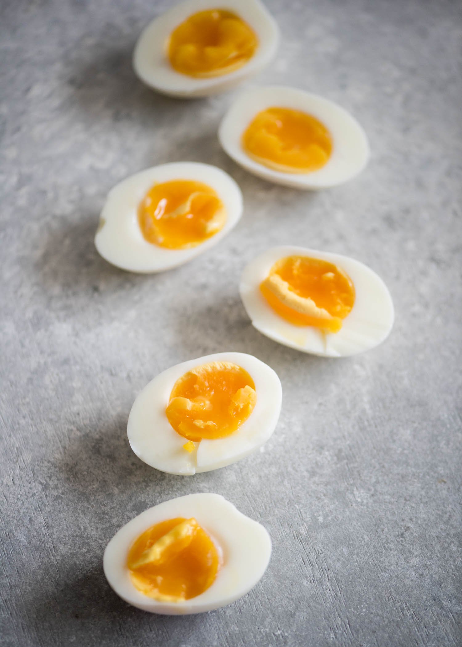 Easy Hardboiled Eggs | cookandsavor.com